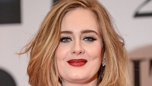 Adele a jej neuveriteľná PREMENA! Kedysi korpulentná speváčka sa stráca pred očami