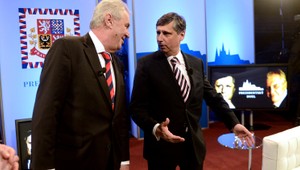 Prvú debatu v boji o kreslo českého prezidenta vyhral Zeman