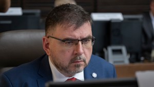 J. Božik: Sociálne siete by mali byť k dispozícii mladým po ukončení povinnej školskej dochádzky