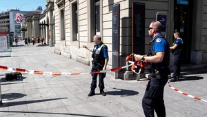 Šokujúci útok na švajčiarskej stanici: Muž bodal štyroch ľudí a kričal „Allahu Akbar“