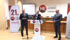 SMK sa nanovo pokúša spojiť s Mostom-Híd. Obe strany sú totiž podľa prieskumov mimo parlamentu