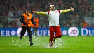 VIDEO. Takto oslavujú diváci v Poľsku odložený zápas proti Anglicku!