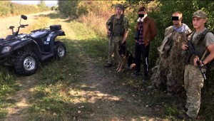 Pri slovenskej hranici zadržali utečencov, ich maskovanie zarazilo aj policajtov