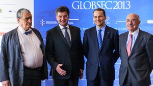 Ako z eurokrízy, odpovede hľadá GLOBSEC
