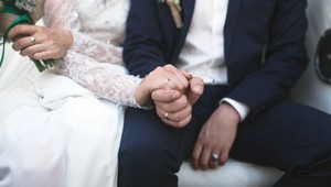 Manželstvo pomáha mužom starnúť lepšie: U žien je to zložitejšie