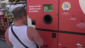 Partizánske má unikátny zálohomat. Peniaze za fľaše posiela priamo na účet