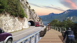 Cyklisti tešte sa! Okolo Gardského jazera vznikne úžasná cyklotrasa za 102 miliónov eur