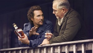 Matthew McConaughey prichádza s vlastným alkoholom: Predstavil svoj bourbon