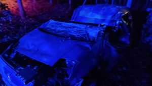 Ďalšia tragédia na cestách: Vodič zišiel mimo cesty, na mieste zomrel