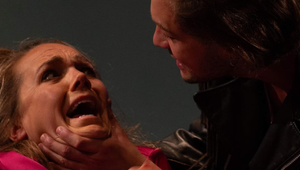 Vondráčková vytiahla na javisku OMYLOM skutočný nôž, doplatil na to jej kolega!