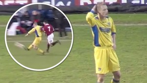 Keď je z malej domov veľká! Vlastný gól z päťdesiatich metrov