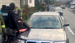 Policajti zastavili auto, ktoré šoférovala mladá dílerka. Pri domovej prehliadke zostali prekvapení aj policajti