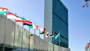 OSN odhlasovala vyvesenie palestínskej a vatikánskej zástavy pred svojím sídlom