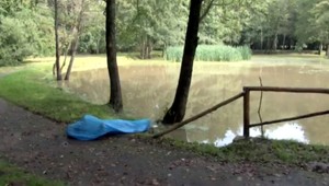 V Prievidzi našli dobodaného a utopeného muža