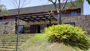 Biliardový salón, vonkajší a vnútorný bazén a iné pozoruhodnosti z Brazílie