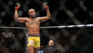 Posledné dva zápasy Andersona Silvu treba poctivo premyslieť