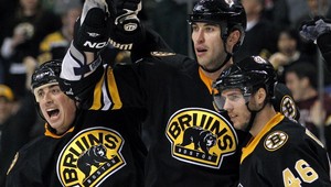 Chára prekonal 400-bodovú hranicu, hviezdou aj Jurčina