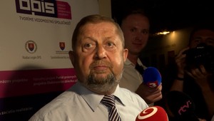 Harabin mal podať trestné oznámenie na prokurátora a sudcov. Nikto sa ním ale nezaoberá