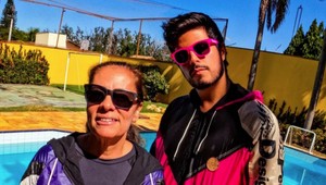 Šialené VIDEO! Mama so synom oslávili Deň matiek vo vzduchu