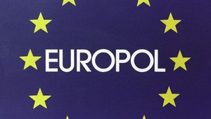 Europol rozbil zločineckú skupinu, ktorá obchodovala so Slovenkami