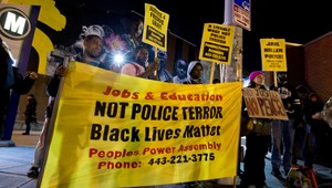 Verdikt nad policajtom obžalovaným z vraždy nepadol, proces musia zopakovať