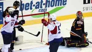 Slovinci padli až v nájazdoch, Kanada zvíťazila po predĺžení