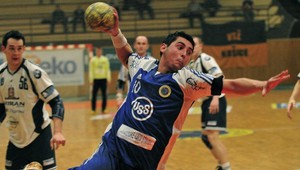 V extraligovom semifinále Prešov so Štartom a Košice s P. Bystricou