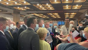 Opozícia napomáha obštrukcii koalície: Dávajú im čas na dohodu?