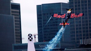 Chambliss v Londýne zvíťazil a premiešal poradie