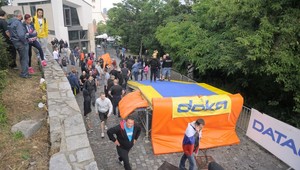 Finále zjazdu v Bratislave zrušili pre vyčíňanie výtržníkov!