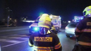 Auto zrazilo 27-ročnú ženu na priechode pre chodcov. Chodkyňa bola údajne opitá