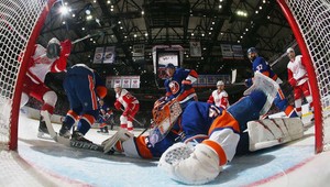 Tatar prekonal Haláka, Islanders vyhrali nad Detroitom