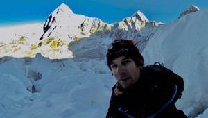 Everest: Muža zadržali po tom, ako sa vybral na výstup bez povolenia