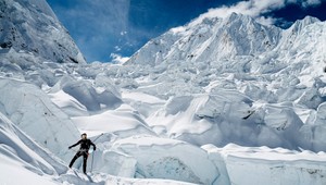 Poliak sa pripravuje na vrcholový útok, z Everestu pôjde slalom