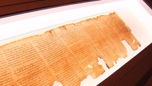 Staroveké zvitky považovali dlho za legendu. Ich časť sa teraz objavila na čiernom trhu