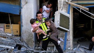 ONLINE: Izrael zničil vyše polovicu iránskych raketových zariadení