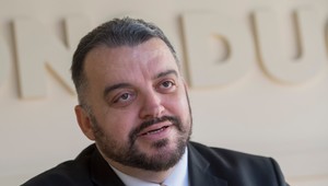 Eduard Chmelár končí na poste poradcu predsedu vlády SR