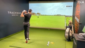 Vedeli ste, že vo svete práve prebieha golfový turnaj za uzavretými dverami?