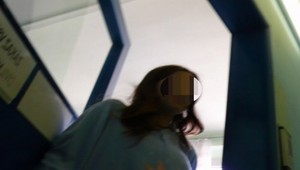 Incest! Neplnoletá porodila syna vlastnému bratovi