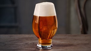 Vedci odhalili tajomstvo piva: Prečo niektorá pena vydrží