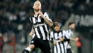 Stoch ťahá PAOK! Pre tím zariadil bod, mohol aj všetky tri