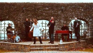 Bude to hit týchto Vianoc? Lucie Vondráčková a Kandráčovci nahrali rozprávkový duet!