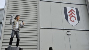 Fulham odstráni spred štadióna sochu Michaela Jacksona