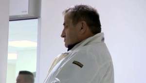 Odsúdený vrah označil objednávateľa vraždy. Ten vinu popiera