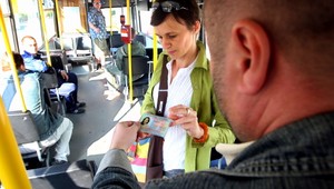 Koniec hádok s revízorom. Všetko si budú nahrávať!