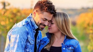 Najkrajšia fotka s maličkým bábätkom! Adam Ďurica už má rodinku pokope!