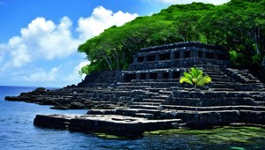 Prenášali balvany v tomto starobylom meste pomocou zvuku?