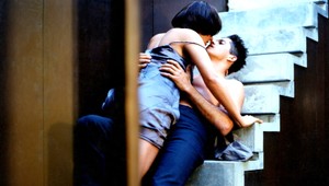 Za sex pri úrade vlády skončili na polícii...