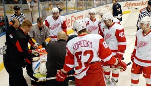 Nešťastník Hossa v nemocnici!