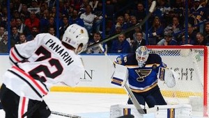 Panarin si užíva NHL. V noci stihol hetrik Gordieho Howea